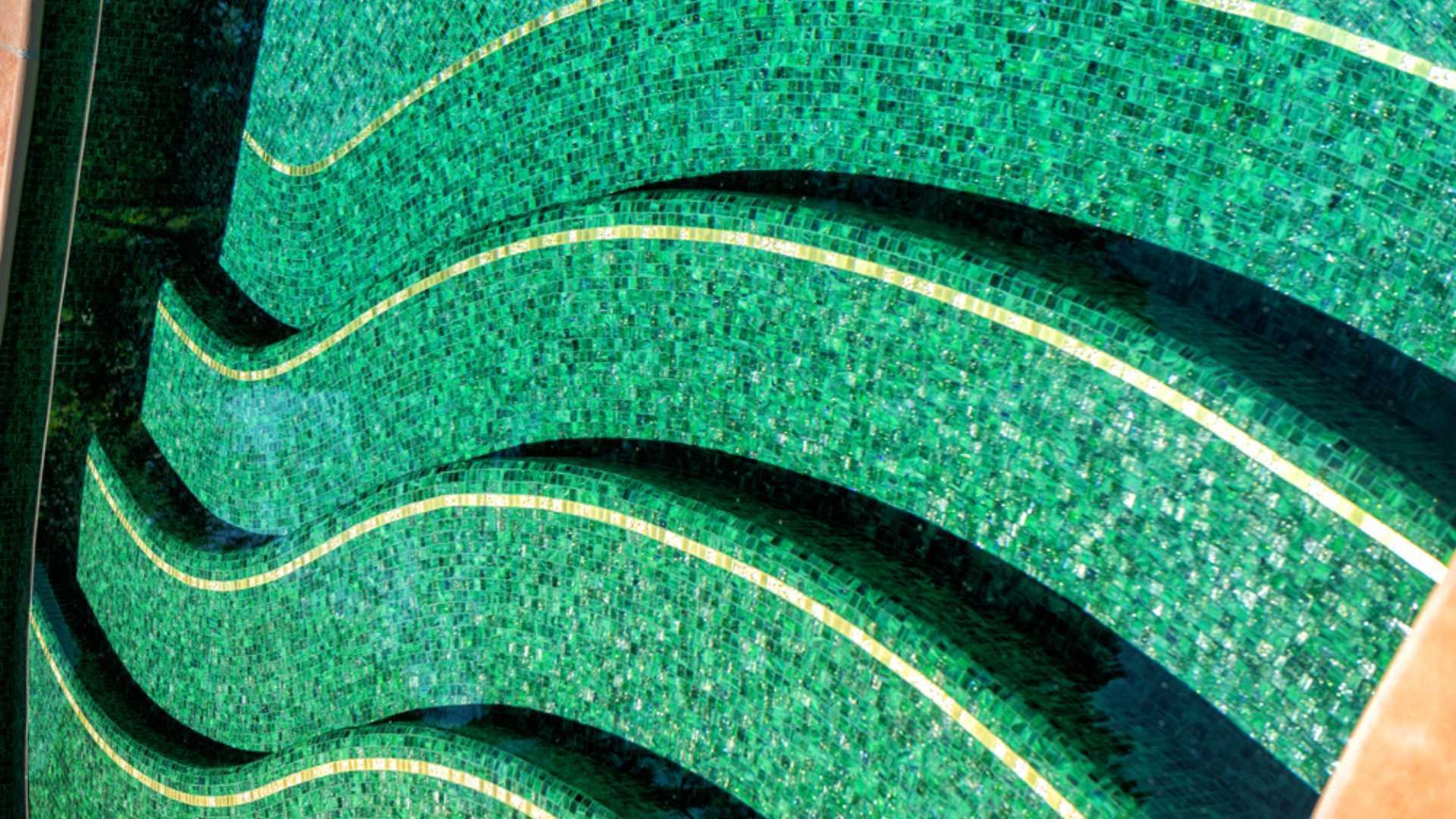 tile detail on pool steps
