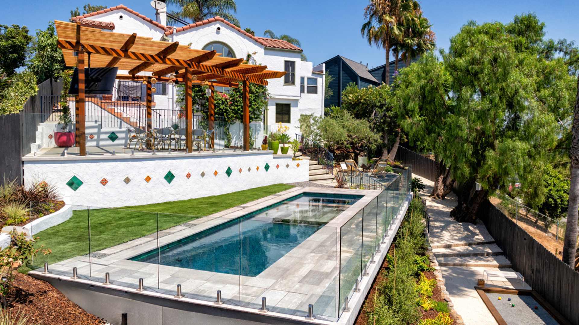 Natural Stone for Swimming Pools: The Complete Guide to Choosing the Right Material