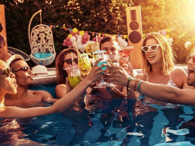 How to Throw the Ultimate Pool Party