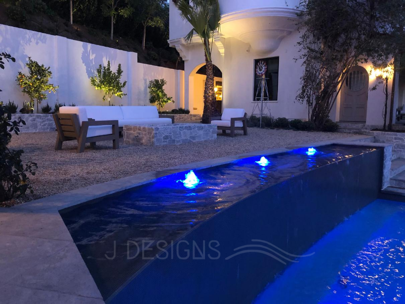 Discover JDesigns' Water Feature of the Day! LED-lit bubblers for a captivating touch and illuminated outdoor experience.